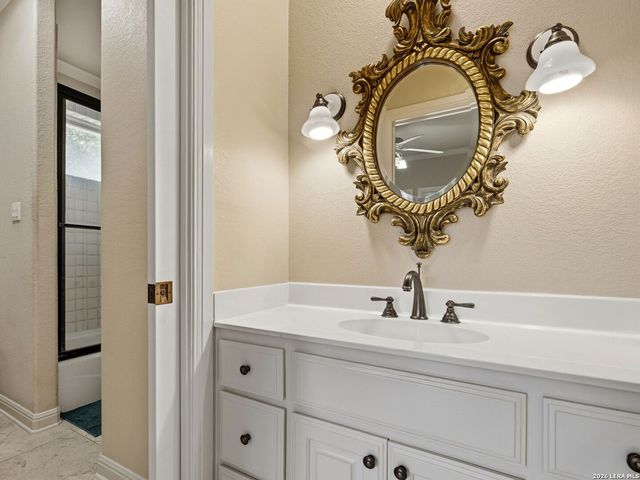 102 Rio Azul, Seguin, TX 78155