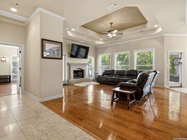 102 Rio Azul, Seguin, TX 78155