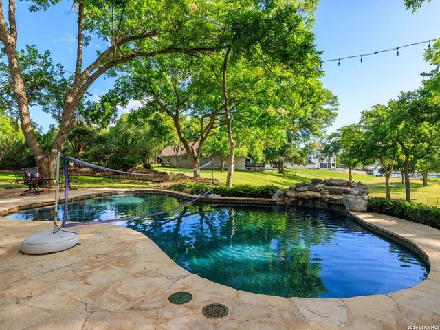 102 Rio Azul, Seguin, TX 78155