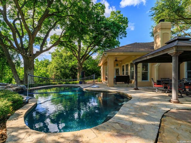 102 Rio Azul, Seguin, TX 78155