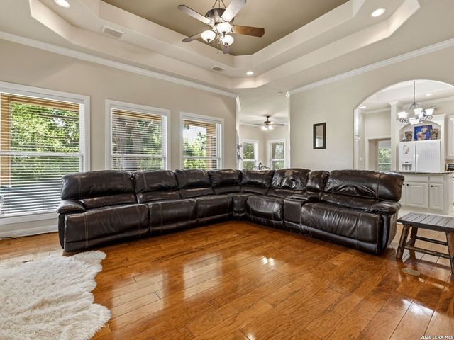 102 Rio Azul, Seguin, TX 78155