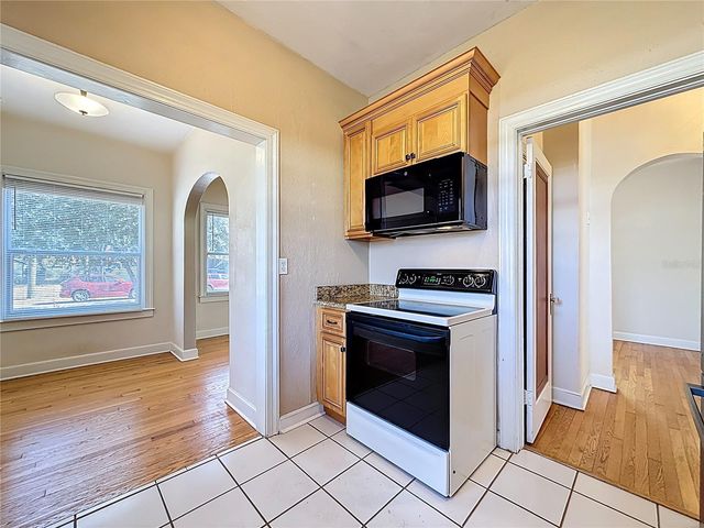 1136 12TH STREET N, St Petersburg, FL 33705