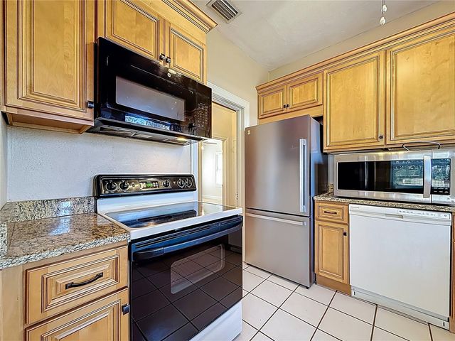 1136 12TH STREET N, St Petersburg, FL 33705