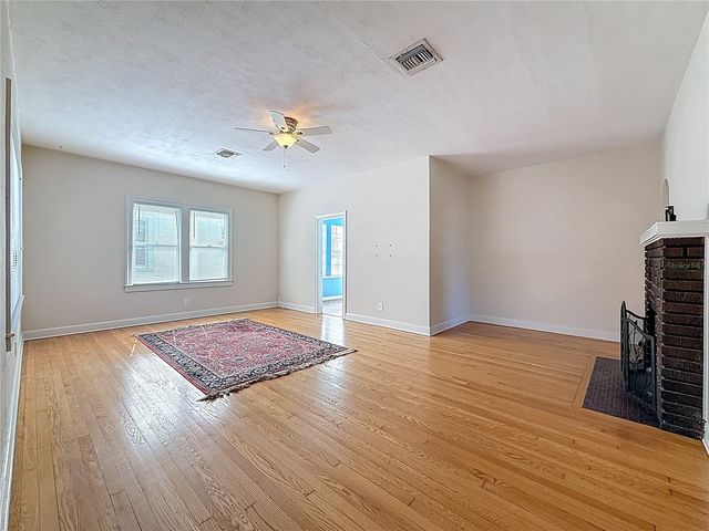 1136 12TH STREET N, St Petersburg, FL 33705