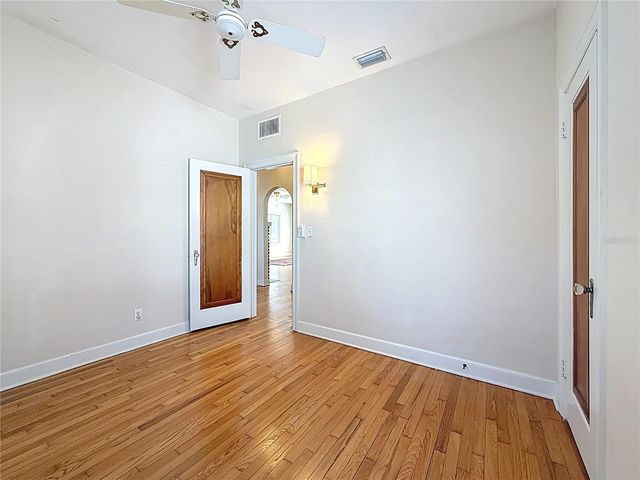 1136 12TH STREET N, St Petersburg, FL 33705