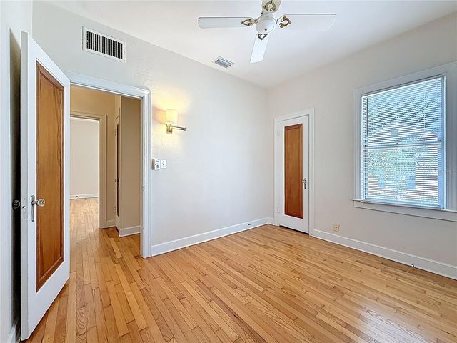 1136 12TH STREET N, St Petersburg, FL 33705