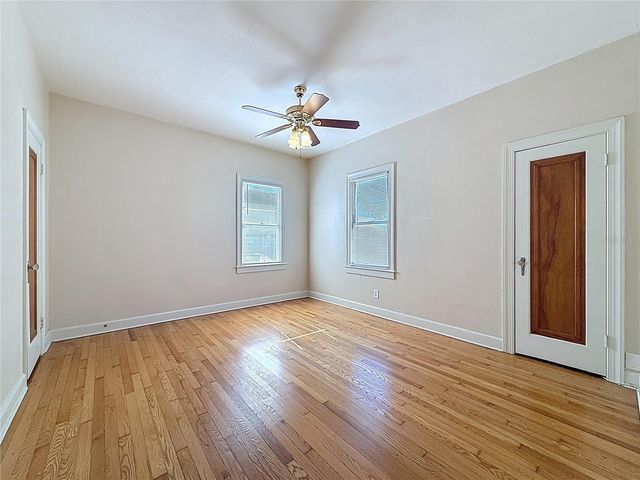 1136 12TH STREET N, St Petersburg, FL 33705