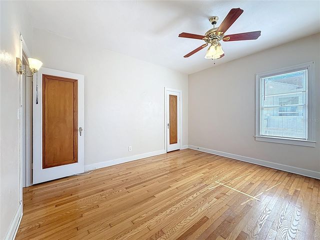 1136 12TH STREET N, St Petersburg, FL 33705