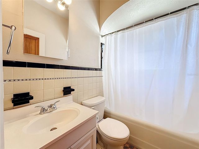 1136 12TH STREET N, St Petersburg, FL 33705