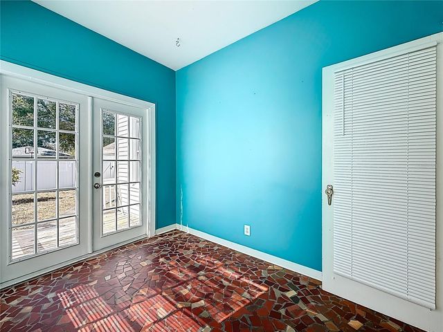 1136 12TH STREET N, St Petersburg, FL 33705