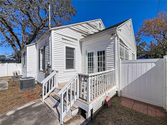 1136 12TH STREET N, St Petersburg, FL 33705