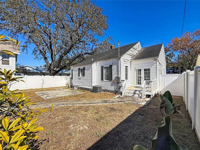 1136 12TH STREET N, St Petersburg, FL 33705