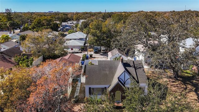 1136 12TH STREET N, St Petersburg, FL 33705