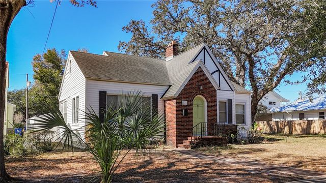 1136 12TH STREET N, St Petersburg, FL 33705