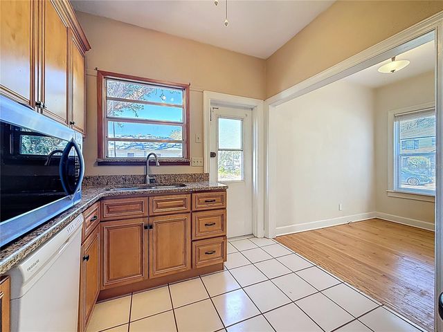 1136 12TH STREET N, St Petersburg, FL 33705