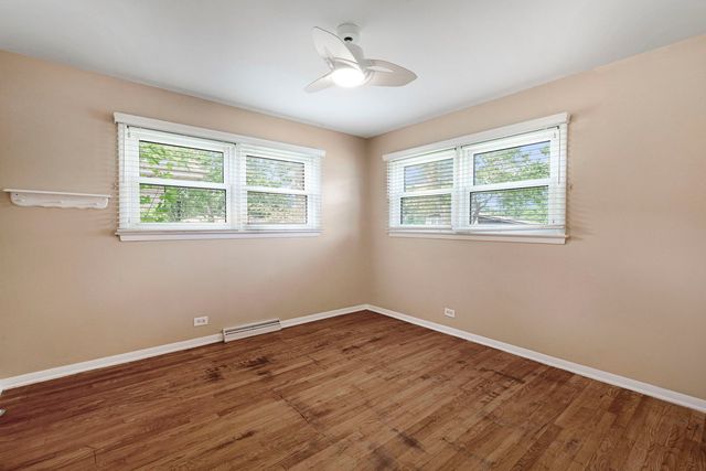 146 Millbrook Lane, Wilmette, IL 60091