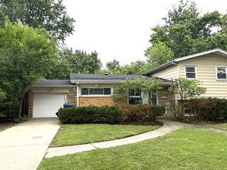 146 Millbrook Lane, Wilmette, IL 60091
