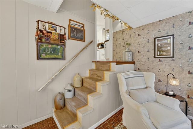 33062 Chestnut Ridge Road, North Ridgeville, OH 44039