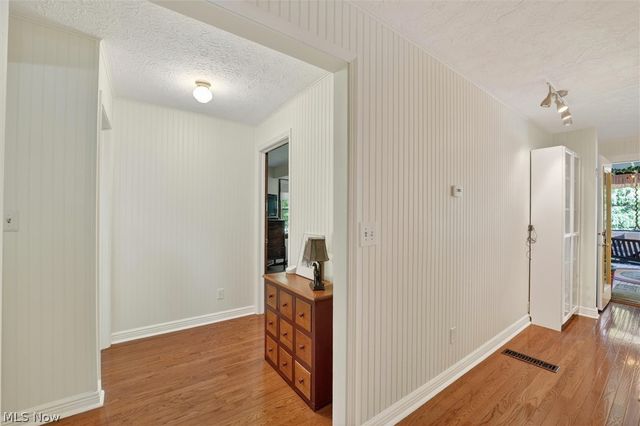 33062 Chestnut Ridge Road, North Ridgeville, OH 44039