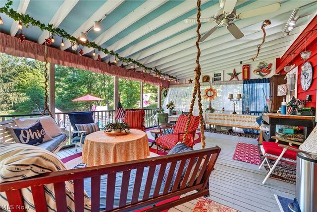 33062 Chestnut Ridge Road, North Ridgeville, OH 44039