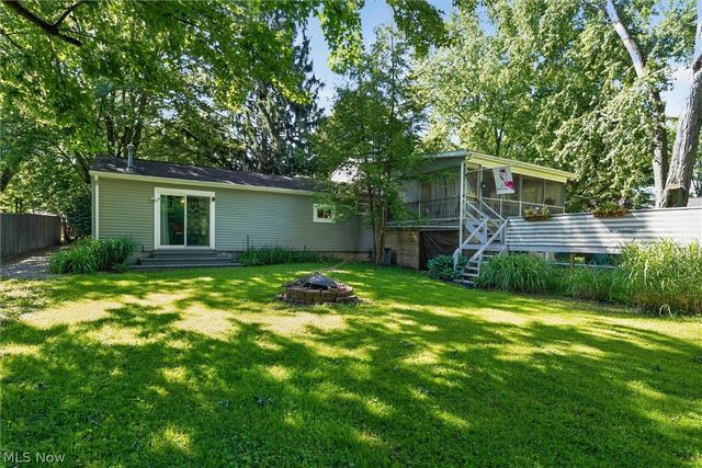 33062 Chestnut Ridge Road, North Ridgeville, OH 44039