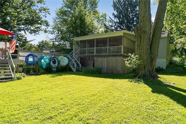33062 Chestnut Ridge Road, North Ridgeville, OH 44039