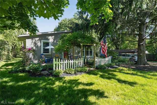 33062 Chestnut Ridge Road, North Ridgeville, OH 44039