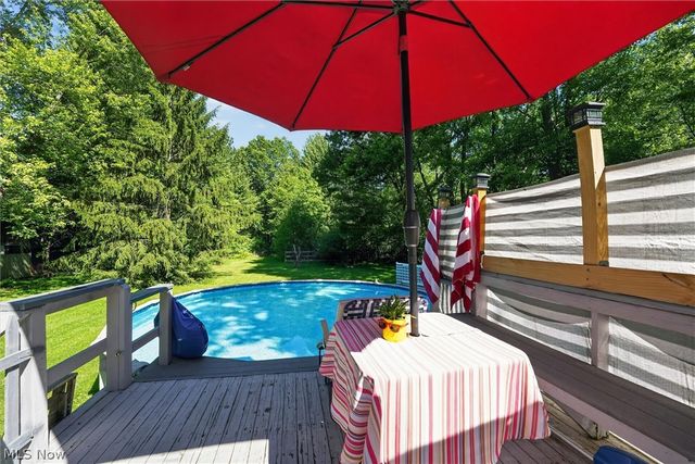 33062 Chestnut Ridge Road, North Ridgeville, OH 44039
