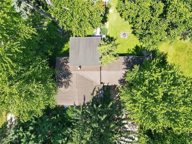 33062 Chestnut Ridge Road, North Ridgeville, OH 44039