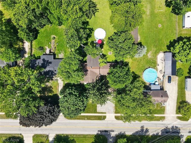 33062 Chestnut Ridge Road, North Ridgeville, OH 44039