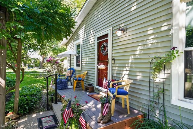 33062 Chestnut Ridge Road, North Ridgeville, OH 44039