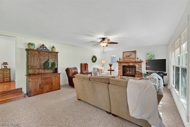 33062 Chestnut Ridge Road, North Ridgeville, OH 44039
