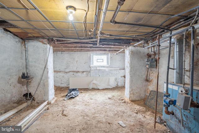 6420 N WOODSTOCK ST, Philadelphia, PA 19138