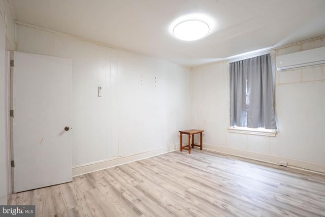 6420 N WOODSTOCK ST, Philadelphia, PA 19138