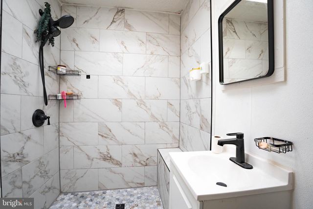 6420 N WOODSTOCK ST, Philadelphia, PA 19138