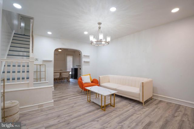 6420 N WOODSTOCK ST, Philadelphia, PA 19138