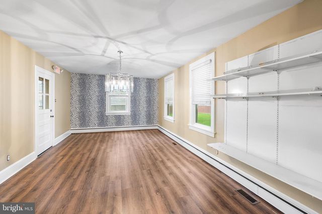 8 REESE AVE, Newtown Square, PA 19073