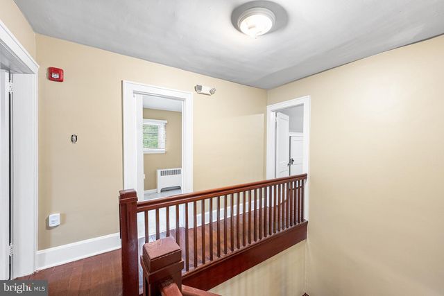 8 REESE AVE, Newtown Square, PA 19073