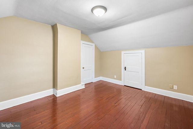 8 REESE AVE, Newtown Square, PA 19073