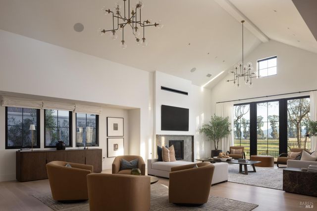 306 Vine Row Ct, Napa, CA 94559