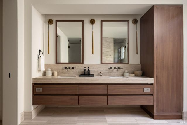 306 Vine Row Ct, Napa, CA 94559