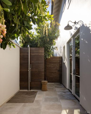 306 Vine Row Ct, Napa, CA 94559