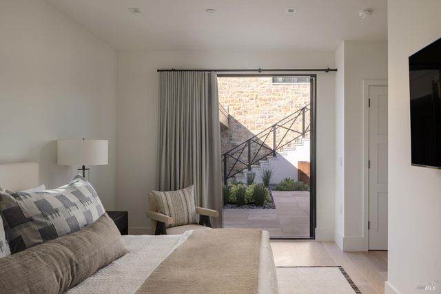 306 Vine Row Ct, Napa, CA 94559