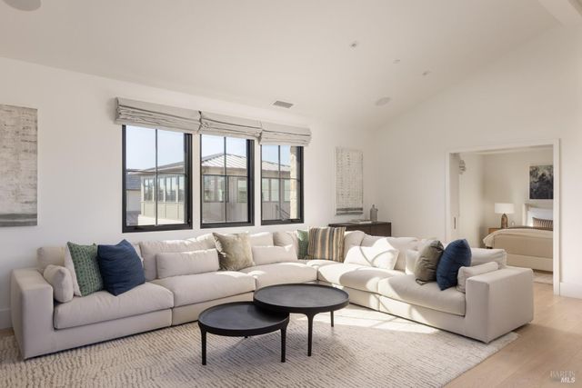 306 Vine Row Ct, Napa, CA 94559