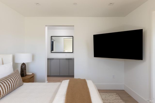 306 Vine Row Ct, Napa, CA 94559