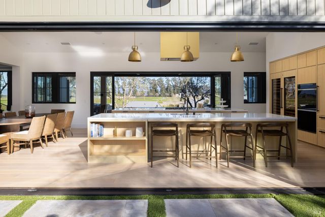 306 Vine Row Ct, Napa, CA 94559