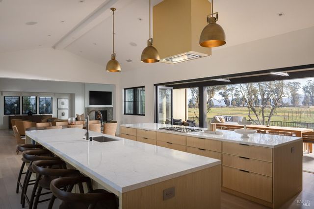 306 Vine Row Ct, Napa, CA 94559