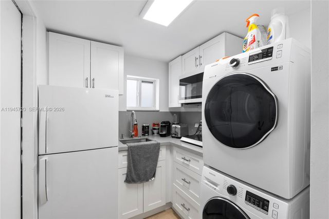 5854 SW 62nd St, Miami, FL 33143