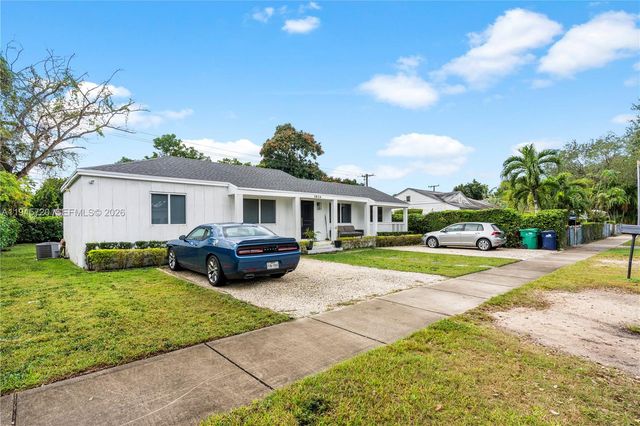 5854 SW 62nd St, Miami, FL 33143