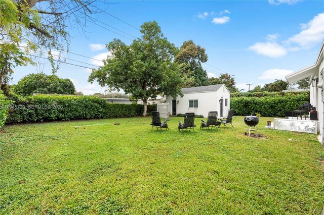 5854 SW 62nd St, Miami, FL 33143